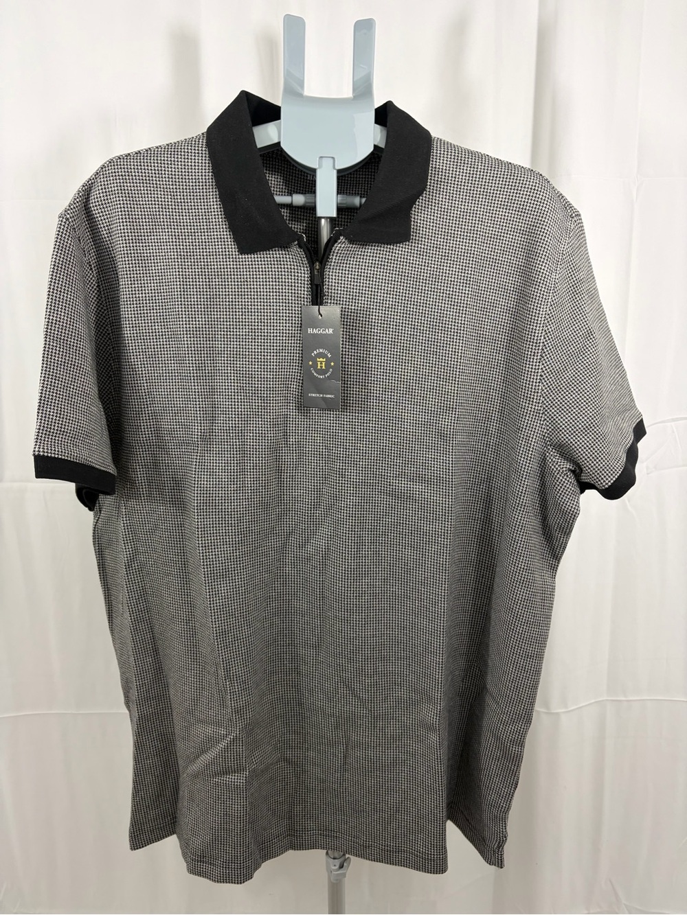 NWT Haggar Women’s Size XXL Soft Black & White Zip Up Polo